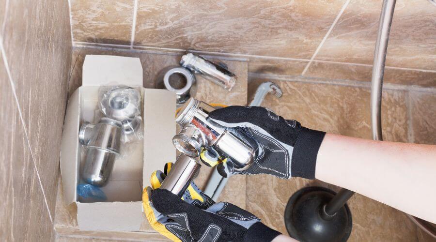 Professional gutter cleaning in Twin City, GA